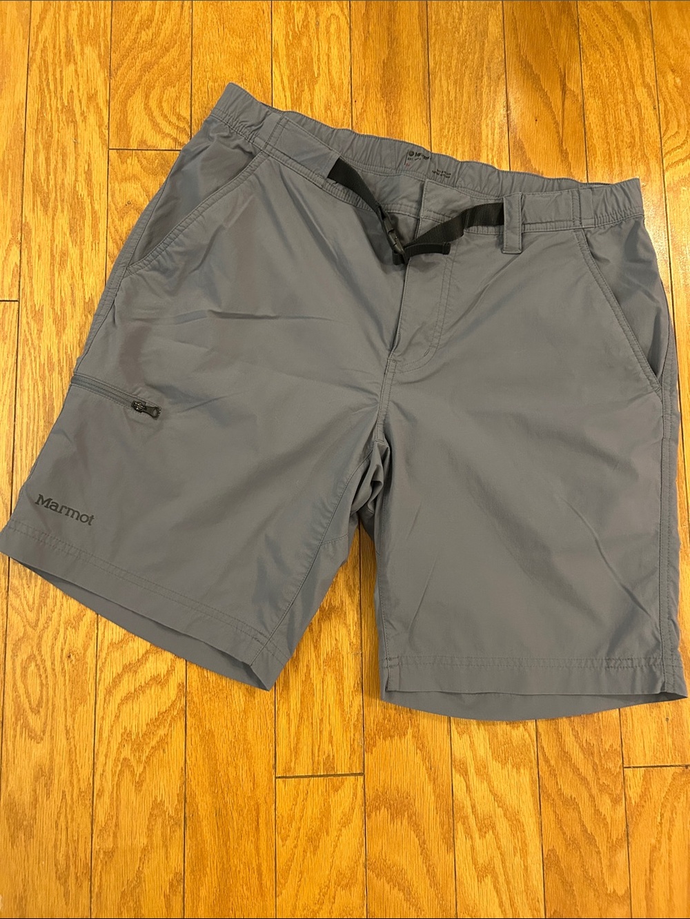 Marmot Men's Slate Gray Outdoor Stretch Shorts with Integrated Belt
